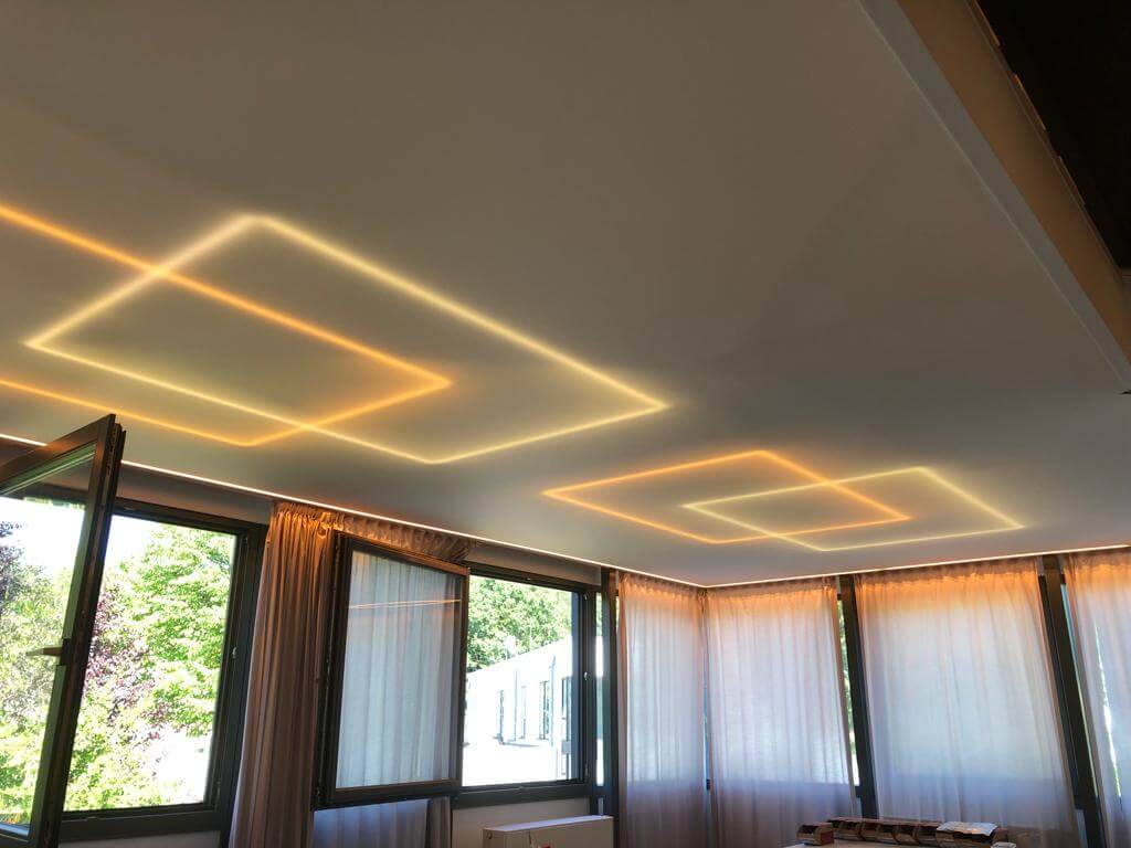 Spanndecken-Systeme - Mit dem Plameco-System schaffen wir moderne Deckenlösungen mit Licht, Akustik und Wärme – sauber und schnell umgesetzt.
